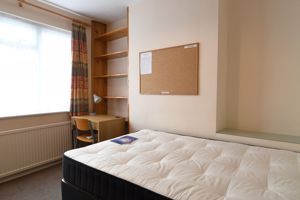 Bedroom- click for photo gallery